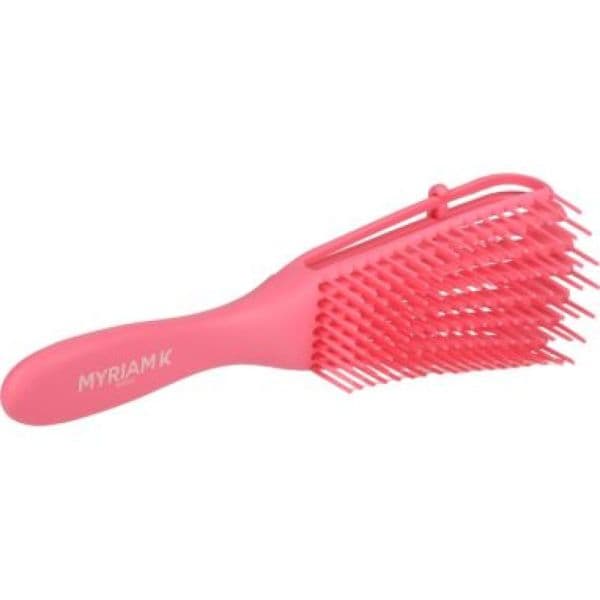 Inconnu MYRIAM K BROSSE DÉMÉLANTE